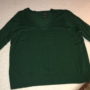 V neck long sleeved hunter green sweater